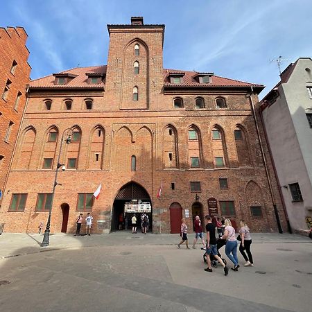 H&T Old Town Szeroka 77 Apartment Gdansk Exterior photo
